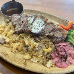 マッマ「ロイヤルホスト行くわよー」←これ何頼めばええか教えろ
