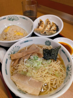 【朗報】日高屋さん、これだけ食ってたったの700円ｗｗｗｗｗｗ