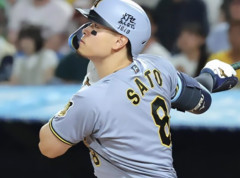 佐藤輝明(神).324(1位) 34本(1位) 91打点(1位) 出塁率.402(1位) OPS1.041(1位)