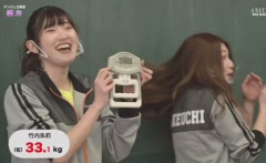【悲報】竹内朱莉「整体に行ったら軍隊経験者と思われた、現役時代のダンス負荷で、私の骨と筋肉はもうグチャグチャになっている」