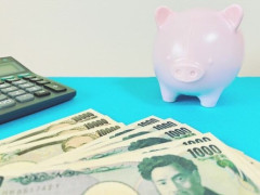 小遣い制を強要し、通帳も握っているくせに小遣いを渡さないことが多く、俺が不満を言うとヒステリックになるし…