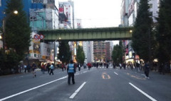 秋葉原←これ