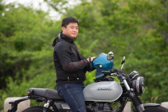 【悲報】バイク屋さん「若者がバイクに乗ってくれない…なんで乗らないの?」・・・・・・・・・