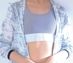 【画像】整体師、太もも丸出しの小学生を施術してしまうwwwwww