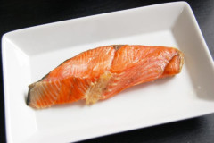 【悲報】一番美味い鮭の食い方、いまだ決まらずｗｗｗｗｗ