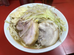 ミス東大候補さん、料理以外撮影禁止のラーメン二郎三田本店で撮影許可取りに成功
