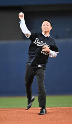 大阪市長「オリックスには地域名として「大阪」をつけて欲しいなぁ…」