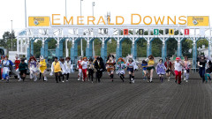 【ウマ娘】エメラルドダウンズ競馬場でコスプレレースが開催された模様