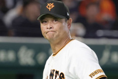 大物OB「阿部監督の厳しさこそが本当の巨人。紛い物の橋上にあんたは監督じゃないと言えるコーチが一人もいないのが残念で仕方ない」