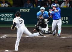 【悲報】阪神タイガースさん、牧秀悟さんに2日連続死球