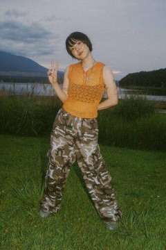 【衝撃】あいみょんさん、肩にも両腕にもタトゥー丸出しの最新姿ｗｗｗｗｗｗｗｗｗｗ