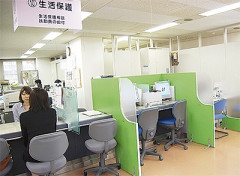 保守「私が公務員になったら生活保護は一件も通さない」→「公務員試験落ちて民間内定も出てません」