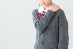 【動画】肩凝りに悩むJK3が完全にお前ら好みｗｗｗｗｗｗｗｗｗｗｗｗｗｗｗｗｗｗｗ