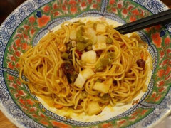 【こめお騒動】冷やし蟹ラーメンから『ヤバイ物』が発見されてしまう・・・