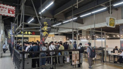 名古屋県民、いまさらつけ麺に大行列wwwwwwwwwww