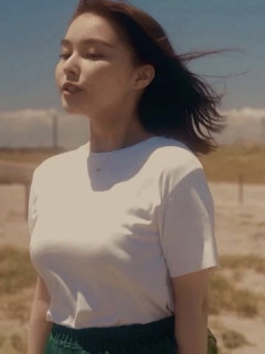 上智卒の巨胸シンガーソングライター、デカすぎるwww