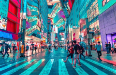 「配偶者がいない人が5割」の社会がもうすぐ来る？ “結婚しない人が増える”日本の未来とは…