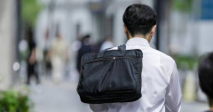 【朗報】実質賃金、2.4%増加。7カ月連続のプラス