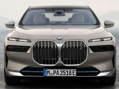 レクサスとかダサくて乗れねえよな？男ならBMWな？