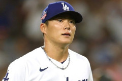 【朗報】山本由伸、児童養護施設の子に神対応してしまうw w w