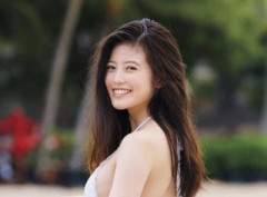 【画像】今田美桜さん、クッソ生意気なビキニボディwww