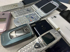 【悲報】同じスマホを4年以上使う奴ｗｗｗｗｗｗｗｗｗｗ