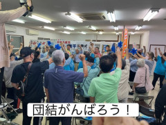 平和丸船長の諸喜田たけるさん、共産党候補の応援式に現る