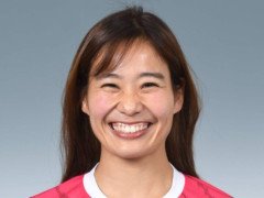 女子サッカー選手「妊娠のお知らせ」にX賛否　「品がない」「どストレートすぎ」