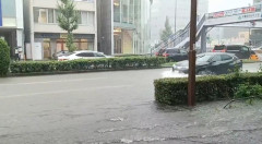 【動画】名古屋が大雨で水浸し！そのせいで道路を三角コーンがどんぶらこしてしまう