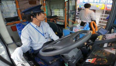 【悲報】バス会社さん「助けて、月給16万も払うのに誰も応募してくれないの」・・・・・・・・・
