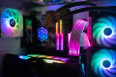 新卒1年目で金貯めて100万のゲーミングPC買う選択肢