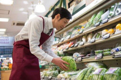 【悲報】スーパーに就職って嫌なんか？