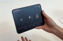 【画像】iPhone Duo（折りたたみ）の折り目、ガチで見えない