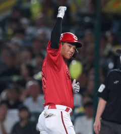 カープ中村奨成〝プロ初〟甲子園で4安打！高校3年夏以来10年ぶり