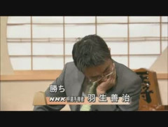 【朗報】羽生善治さん、藤井聡太相手に100期目指してて草www