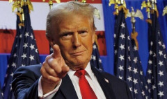 トランプ大統領「共和党が中間選挙で勝利すれば5000ドル(約77万円)を支給する！！」