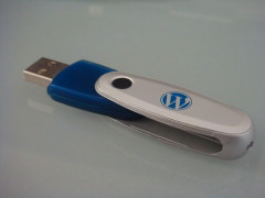 仕事データ入ってるusbなくしたかも