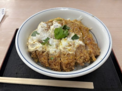 かつや「助けて！安くて美味くて店があるのに客離れが止まらないの！」