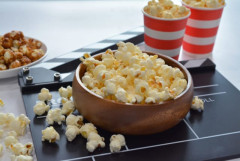 映画館でポップコーン食べる奴ｗｗｗｗｗｗ