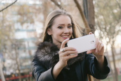 【画像あり】顔にとんでもないタトゥーを入れた女性、「最悪の見た目」とSNSで批判されるも反論⇒ｗｗｗｗｗｗｗｗ