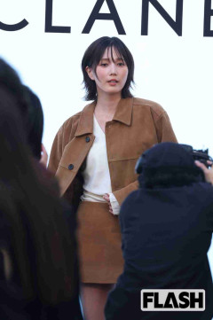 本田翼の “超ミニ” スタイルにソウル騒然！「かわいすぎる」現地ファンも驚いた圧倒的ビジュアル