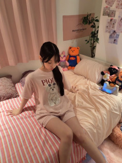 【画像】こういう綺麗にしてる女の部屋のベッドでするぐちゃぐちゃセ●クスの背徳感ｗ