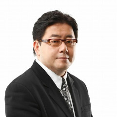 【悲報】秋元康さん、30年前のセクシー小学生コンクールが馬鹿とフェミと青バッジに見つかり世界的大炎上