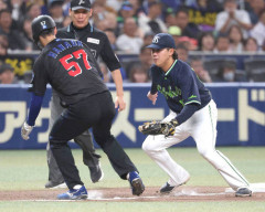 【悲報】中日・花田旭、同点機で痛恨のけん制死…井上監督は責めず