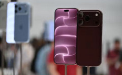 iPhone18、前機種より1割超高く　国内携帯キャリア4社が予約開始