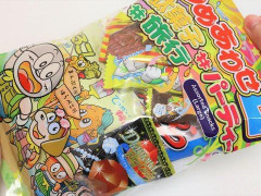 外国人「これで2ドルはお得すぎる」japanesestuffchannelが日本のお菓子をピクニックに持って行ってる