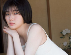 【速報】藤吉夏鈴さん、胸の造形がくっきりとなりそうになる...