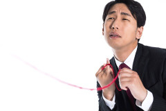 【衝撃】40歳男性は自分を若いと思っている？ 婚活女性を悩ませる『若年おじアタック』の正体がこちら・・・