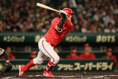 【悲報】小園海斗、離婚騒動が発覚してから二軍でもベンチ漬けｗｗｗｗｗｗ