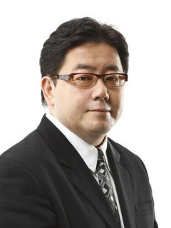 【悲報】秋元康に「少女の性的商品化」批判殺到、米CNNの追及も掘り返される